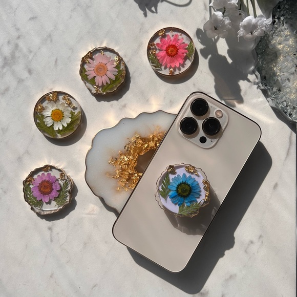 🌼Flower Phone Grips - Picture 4 of 4